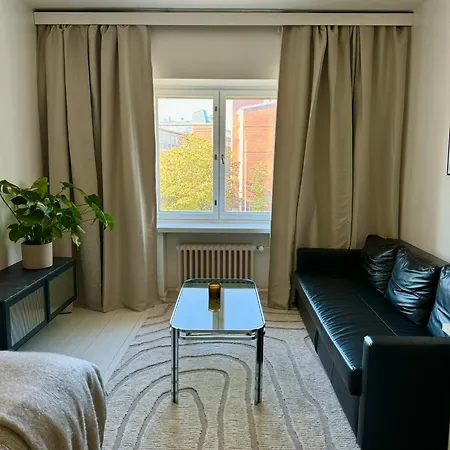 A Cozy In Vallila Apartment Helsinki